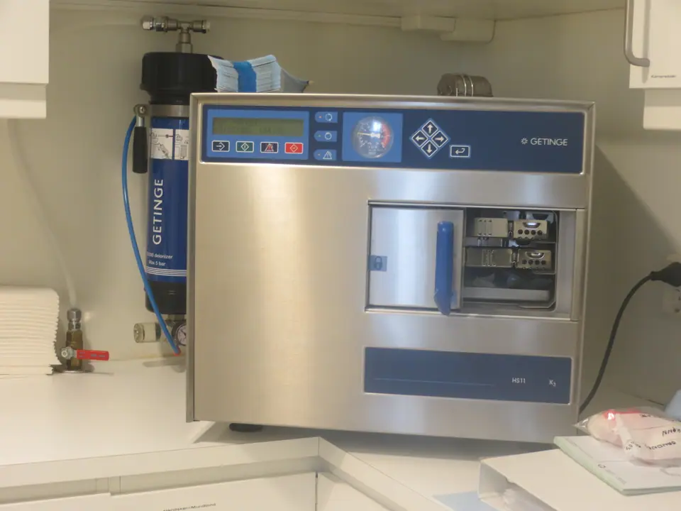 Autoclave, el esterilizador de calor que debe tener un estudio de tatuajes para el equipo reutilizable